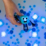 Glo Pals: Svietiace kocky do vody, ktoré rozžiaria hru